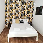 Lägenhet Charming For Two - Free Parking *