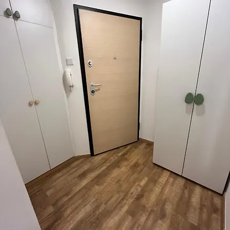 Lägenhet Charming For Two - Free Parking