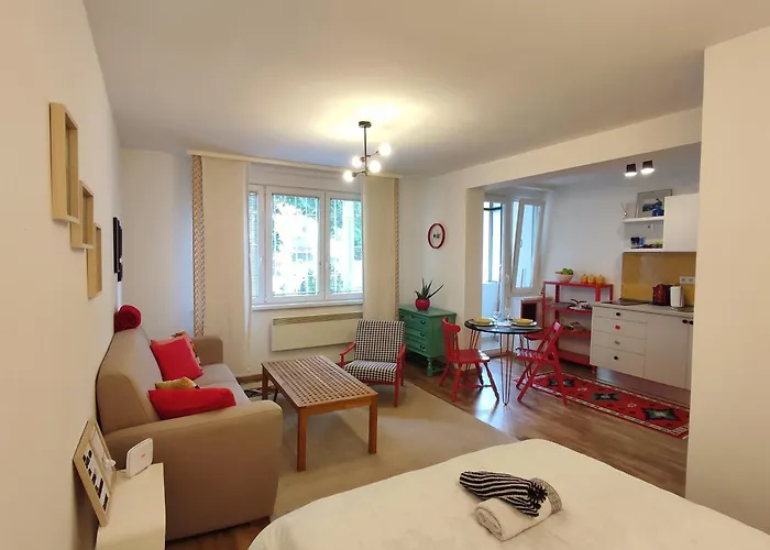 公寓 Charming For Two - Free Parking